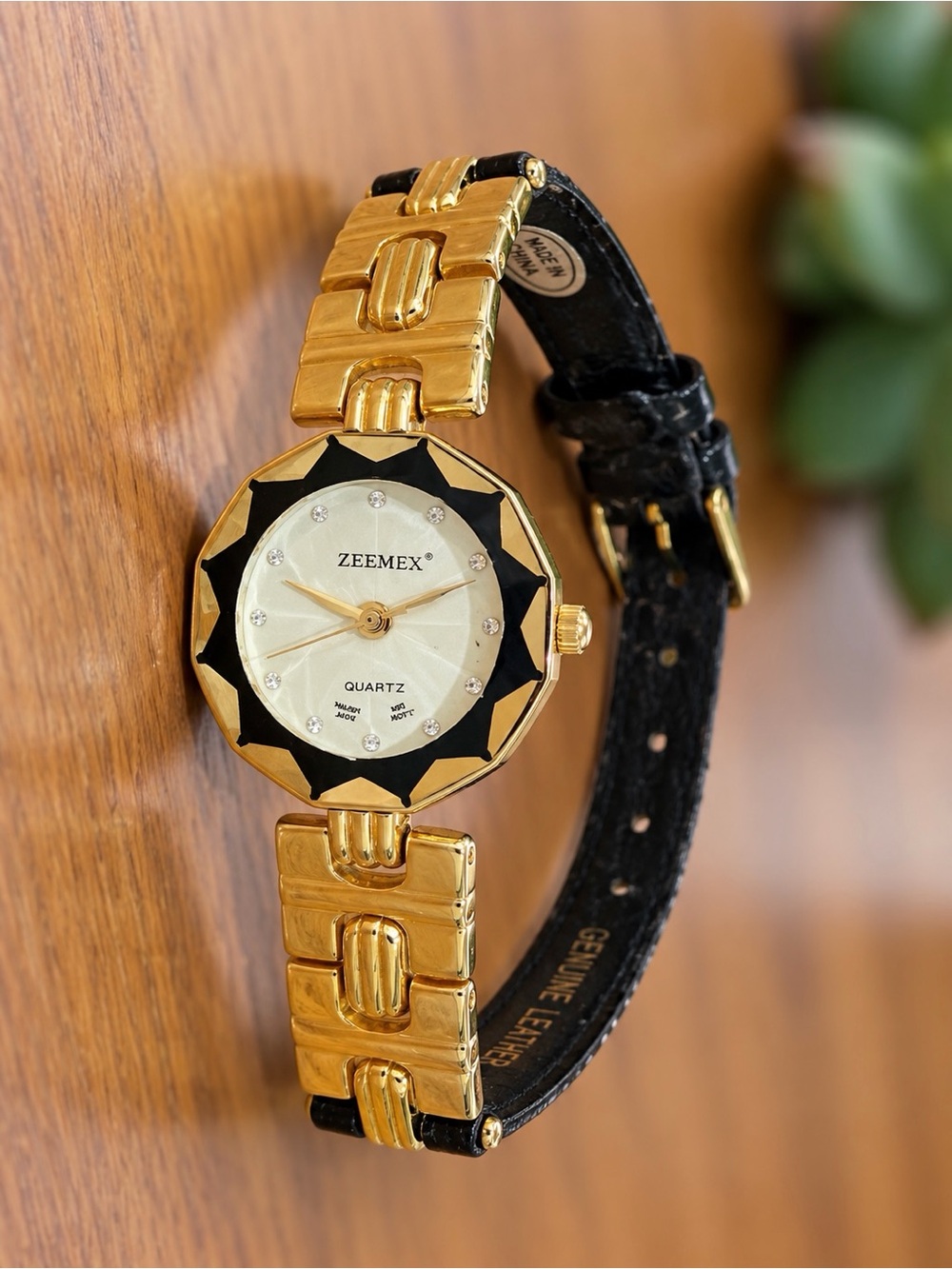 Vintage Zeemex Women’s Quartz Watch Black Genuine Leather Gold Tone